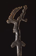 Eccentric axes with human silhouettes