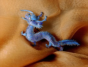 Ornamental pin in the form of a dragon