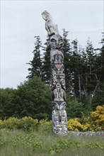 Kwakiutl totem pole from Alert Bay, Vancouver Island, British Columbia