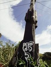 Support pole at Tapu te Ranga marae, Island Bay, Wellington
