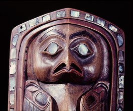 Frontlet worn by a chief attached to his headdress