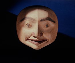 A mask, said to represent the moon