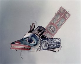 Mask in the form of a killer whale