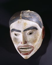 Mask representing a woman with labret