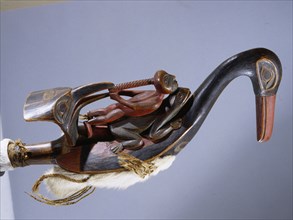 A rattle used in shamanistic dances in the form of an oyster catcher