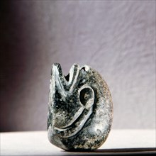 Stone maul in the from of a bird head