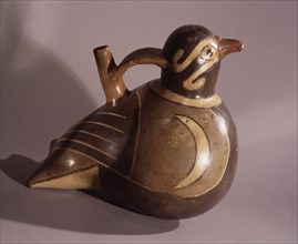 Stirrup spouted effigy jar of a bird, probably an owl