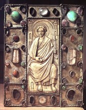 Reliquary cover   plenary of an evangelistary of 9th century, made of gilded copper with semi precious stones, size 275 x 350 mm