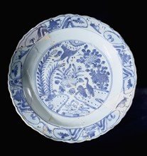 Chinese blue and white patterned porcelaine is convincing proof of trading connections between the Emirates and the far East