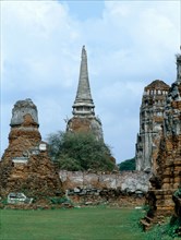 The temple ruins of Wat Chaiwatthanaram