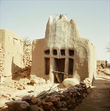 A Dogon "binu" shrine in the courtyard of a lineage head