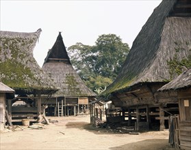 The three-level structure of Karo Batak houses corresponds to ideas of the cosmos