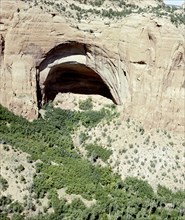 Betatakin a cliff dwelling with 135 rooms
