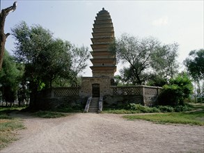 Qiyun ('Cloud Reaching') Pagoda