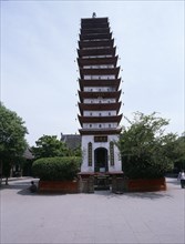 The Sheli pagoda at the Baoguangsi (Divine Light) monastery 18 km north of Chengdu at Xindu
