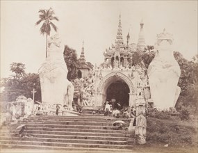 The entrance to Shwe Dagon Pagoda