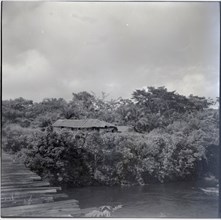 Tali rest House, across Mfu river