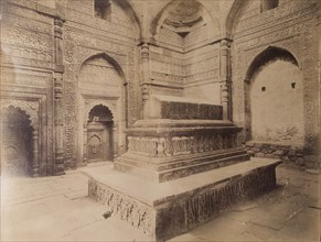 Tomb at Qutb Minar, Delhi
