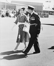 Princess Elizabeth with unidentified airman, Eastleigh Airport
