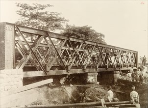 Building a railway bridge near the Caroni River