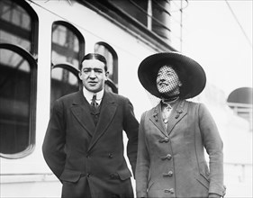 Sir Ernest Shackleton And Wife