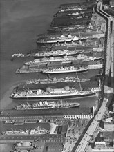 Ocean Liners At NYC Dock