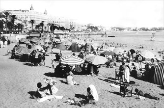 The Beach At Cannes
