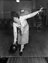 Woman Sets Bowling Record