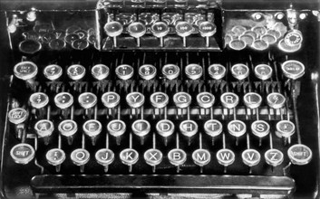 A new typewriter keyboard layout devised by Naval officer, Augus
