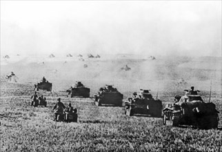 Nazi Tanks Move On Stalingrad