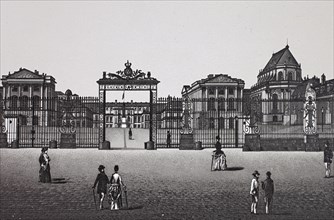 Versailles, entree et cour d'honneur du chateau