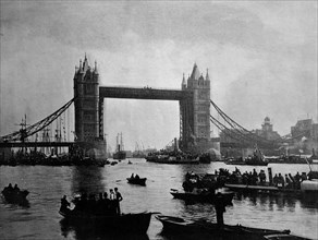 Tower bridge, london