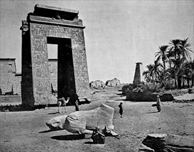 Ruins of karnak in thebes, egypt
