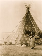 Blackfoot tepee 1927