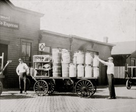 Expressman haul cart of Crates at Wells Fargo Depot 1917