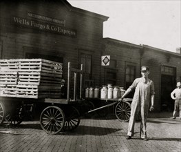 Expressman hauls cart of Crates at Wells Fargo Depot 1917
