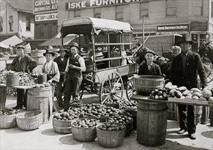 Indianapolis Market Fruit and Vegetable Market, Parents & Children 1908