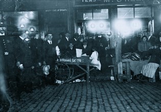 Little Girls working in the Market Saturday Night, 11 P.M. 1909