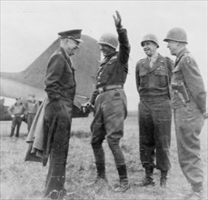 Eisenhower as Supreme Allied Commander meets with Patton, Clark & Bradley 1944