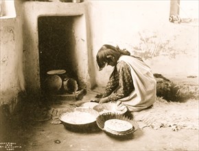 Zuni bread maker 1903