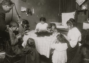 Italian family makesfeathers from her tenement apartment 1911