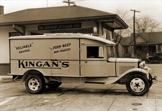 Kingan's "Reliable" Pork-Beef Dairy Products Delivery Truck