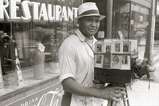 African American Itinerant photographer in Columbus, Ohio 1935