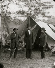 Antietam, Md. Allan Pinkerton, President Lincoln, and Maj. Gen. John A. McClernand 1862