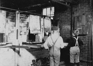 Boys at Lehr glass works. 1908