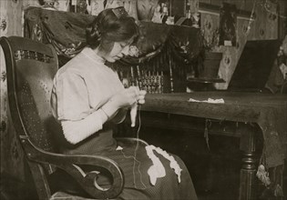 Italian woman manufactures lace from their tenement apartment 1911