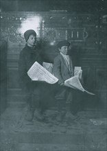 Jewish Boys sell newspapers in Manhattan 1908