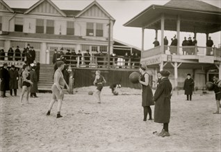 Coney Island Volley Ball 1915