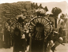 Buffalo dancers 1905