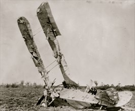 Downed German plane, Flanders